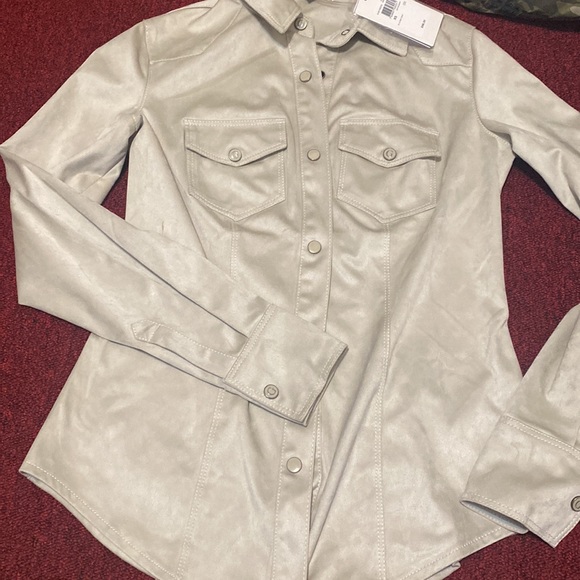 Guess button down - Picture 5 of 5